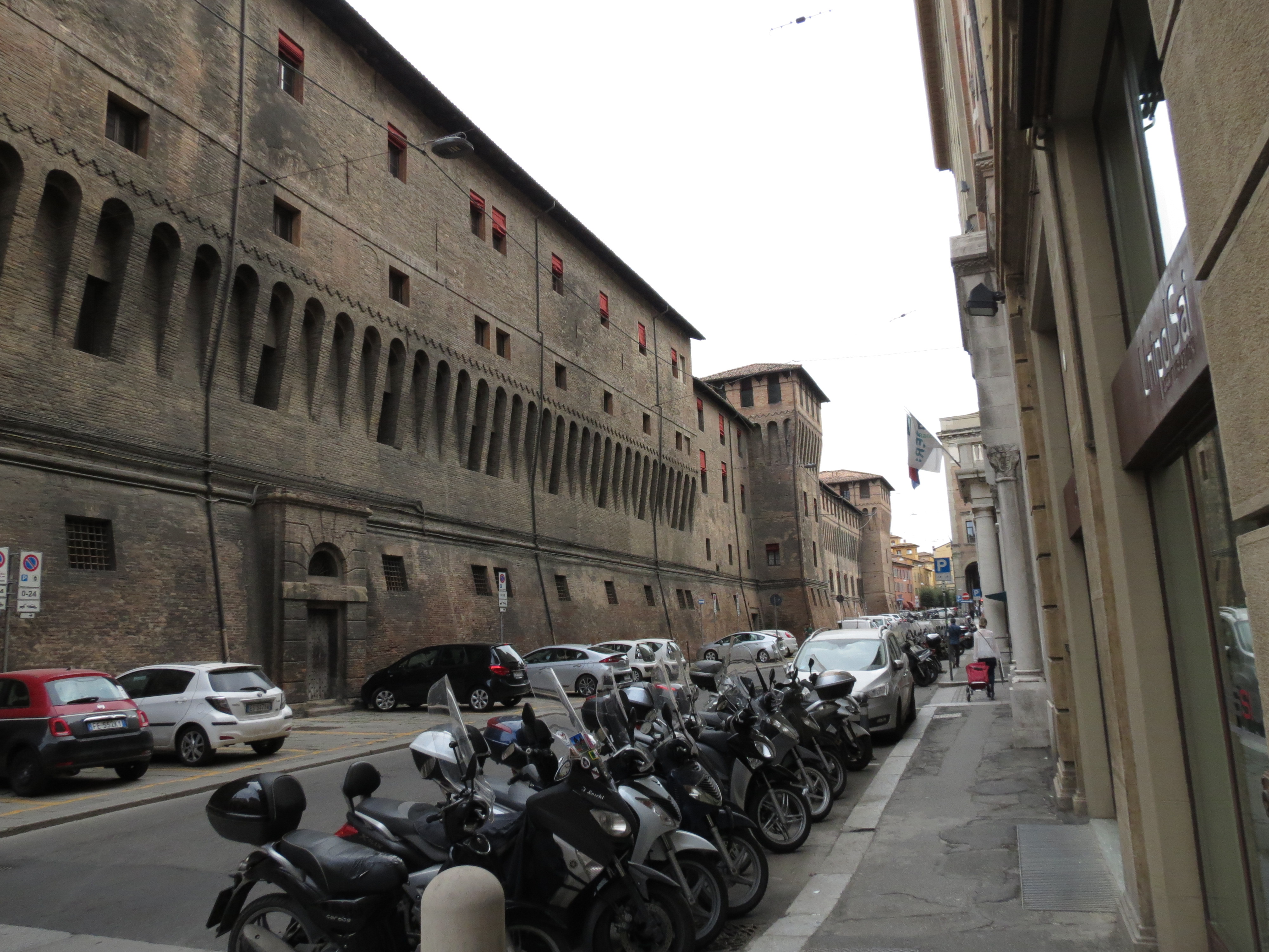 Bologno, old town walls