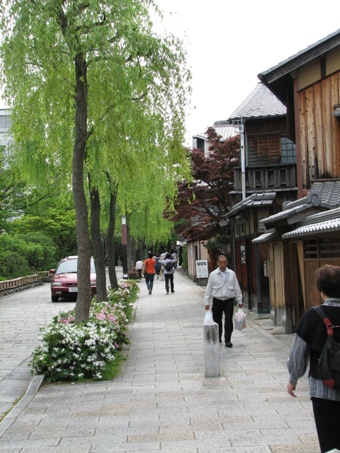 Shinbashi street